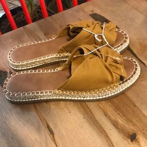 Universal Thread Lila Yellow Shoes New In Box